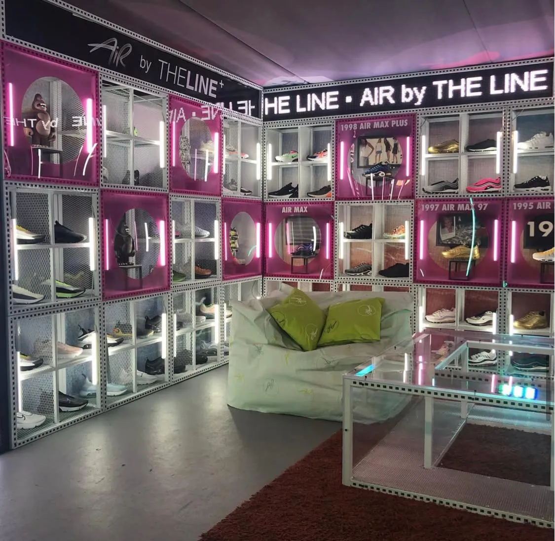 Nike Sportswear — Pop Up Air Max · Chile