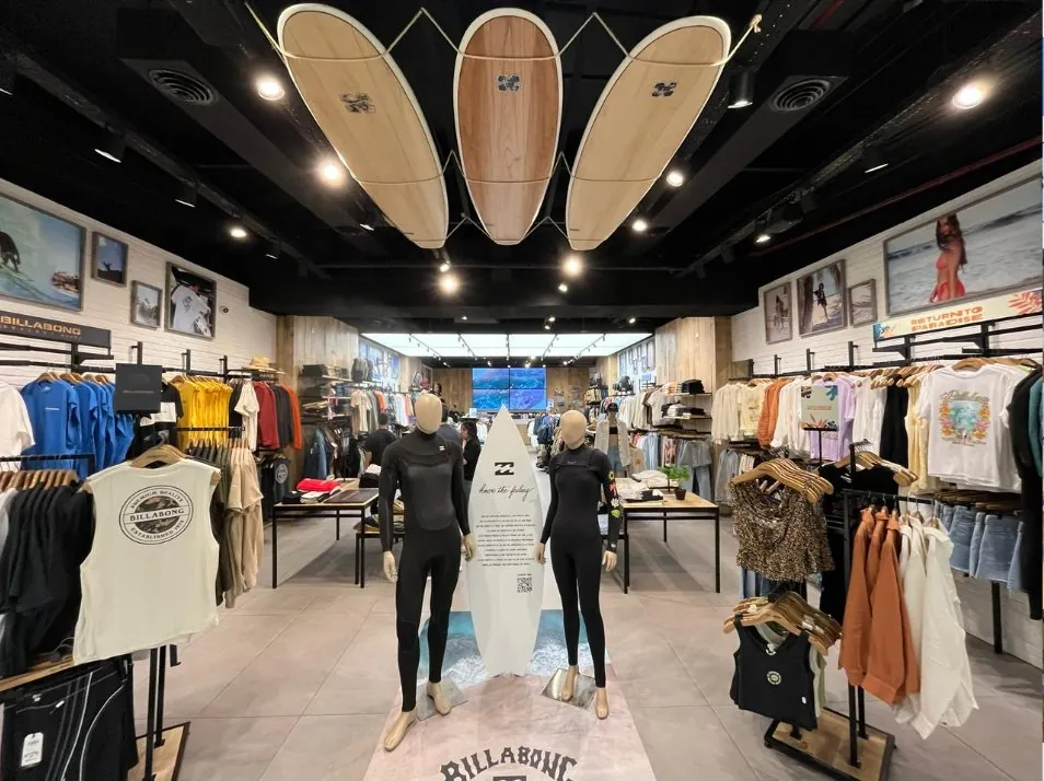 Billabong — Instore Communication & Visual Merchandising · Bs As